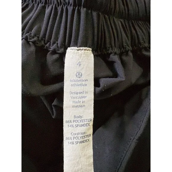 Lululemon Spring Break Away Short Black First Release Women Size 4  3" W7920S - Picture 6 of 16